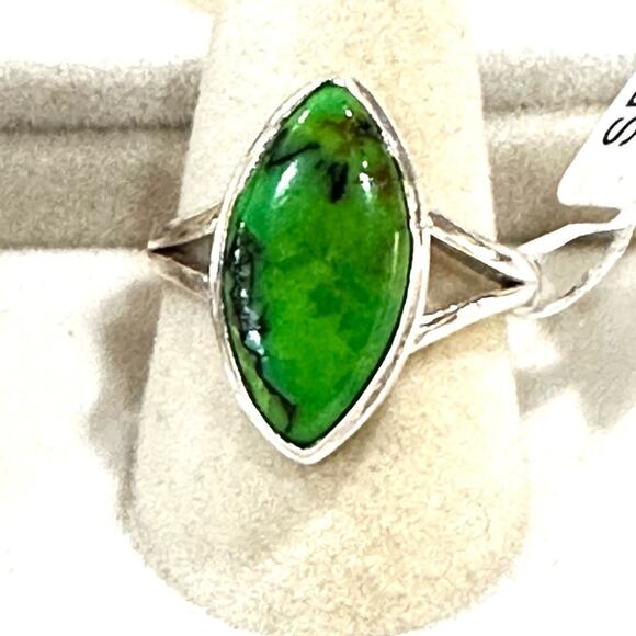 Natural Green Matrix Turquoise gemstone 925 solid Sterling Silver Ring size 8 - Picture 1 of 4